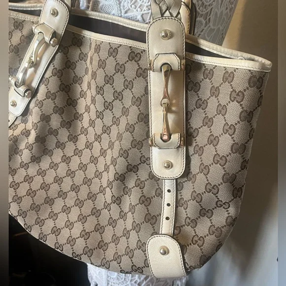 Gucci Beige and Brown Shoulder Bag - Picture 5 of 13
